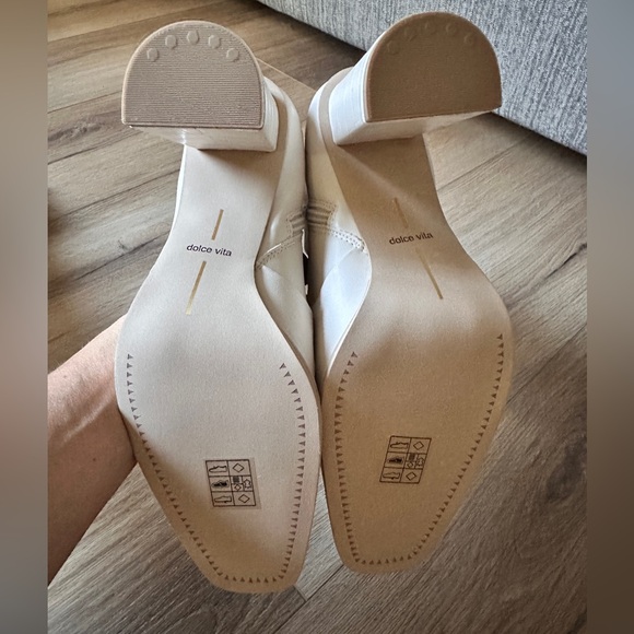 Dolce Vita Petya Ivory Stella Leather Ankle Boots - Picture 9 of 12